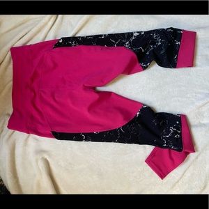 Pink Paint Splatter Athletic Leggings